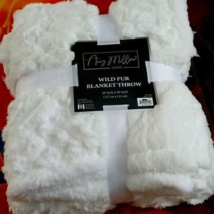 Wild fur Blanket Throw